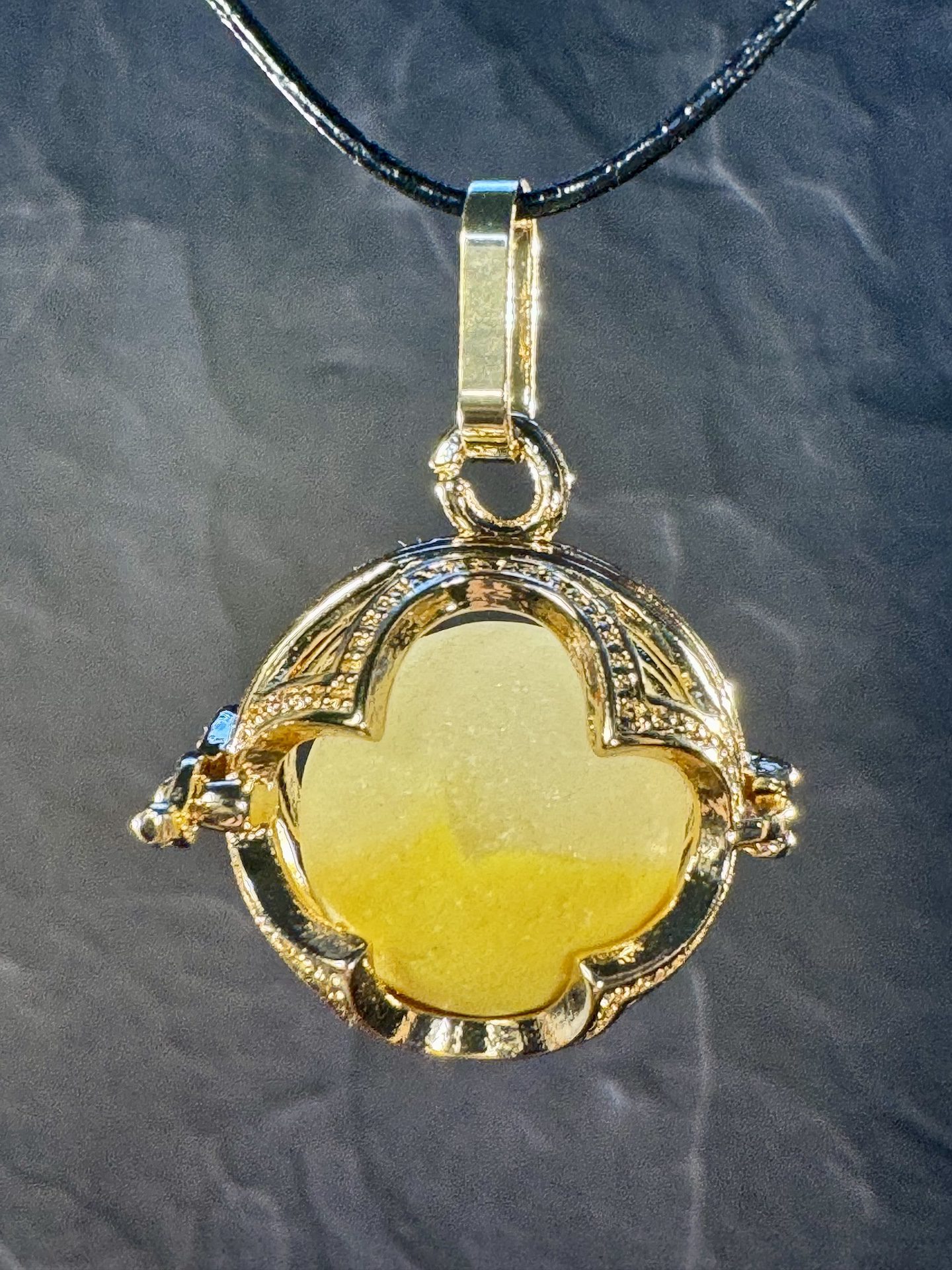 Yellow & White Pacifica Sea Glass Marble Pendant - Image 4