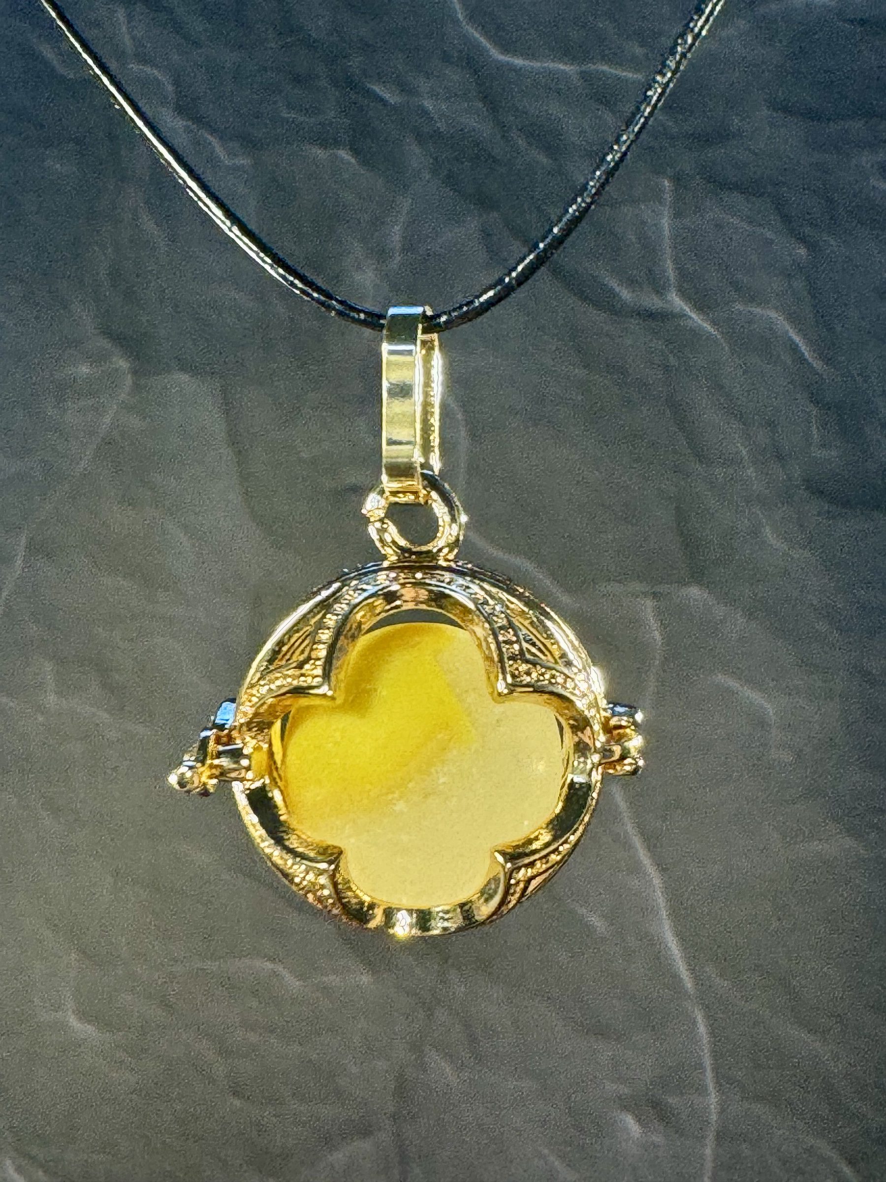 Yellow & White Pacifica Sea Glass Marble Pendant - Image 2