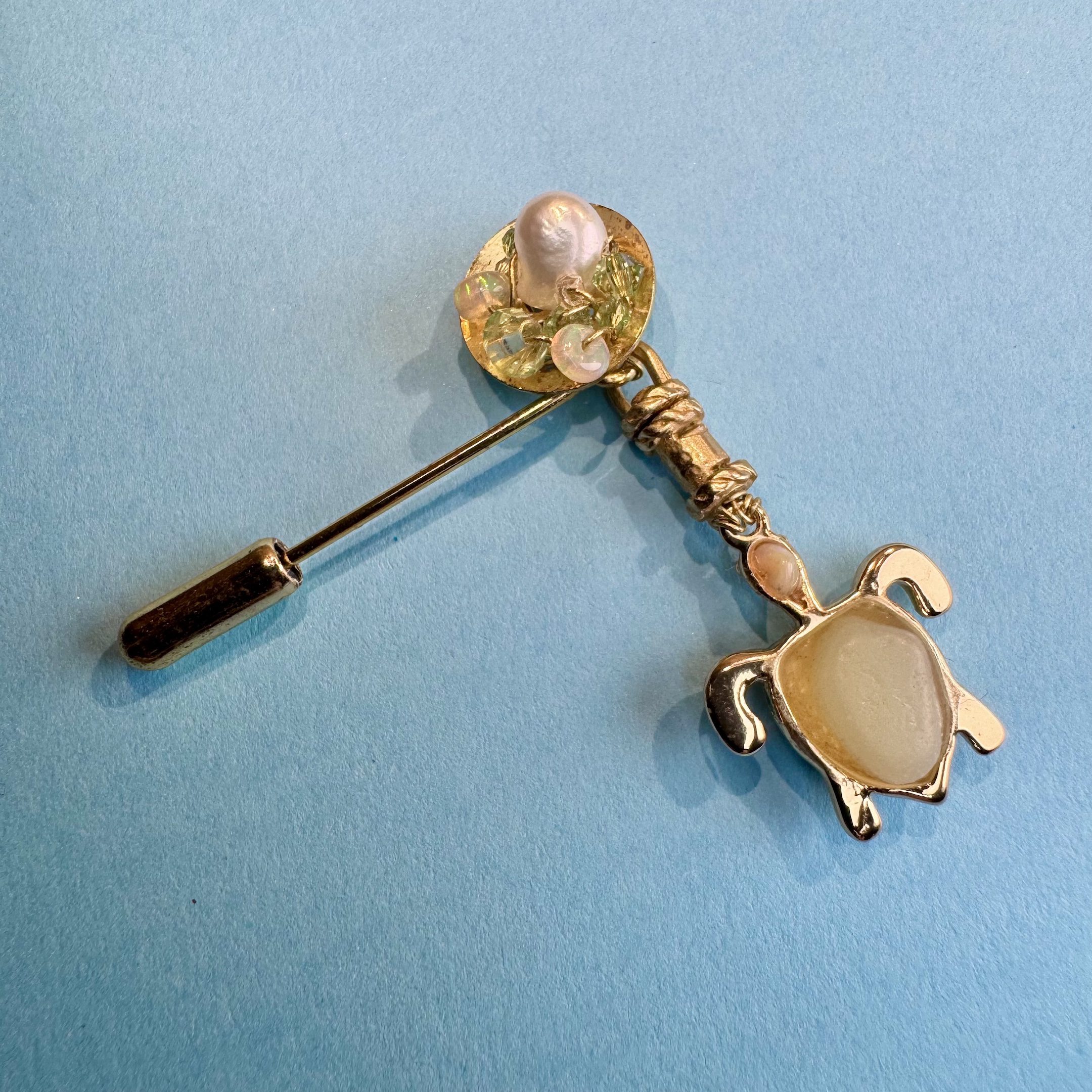 Opalescent Sea Glass & Bling Turtle Pin - Image 5